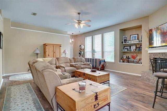 Foto del edificio - 800 Chrissy Creek Ln