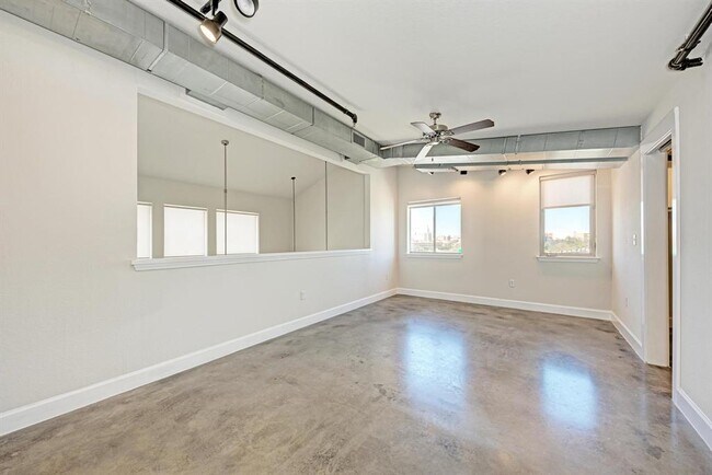 Foto del edificio - 807 E 14th St