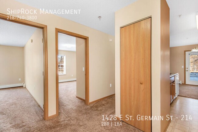 Foto del edificio - 1428 E St Germain St