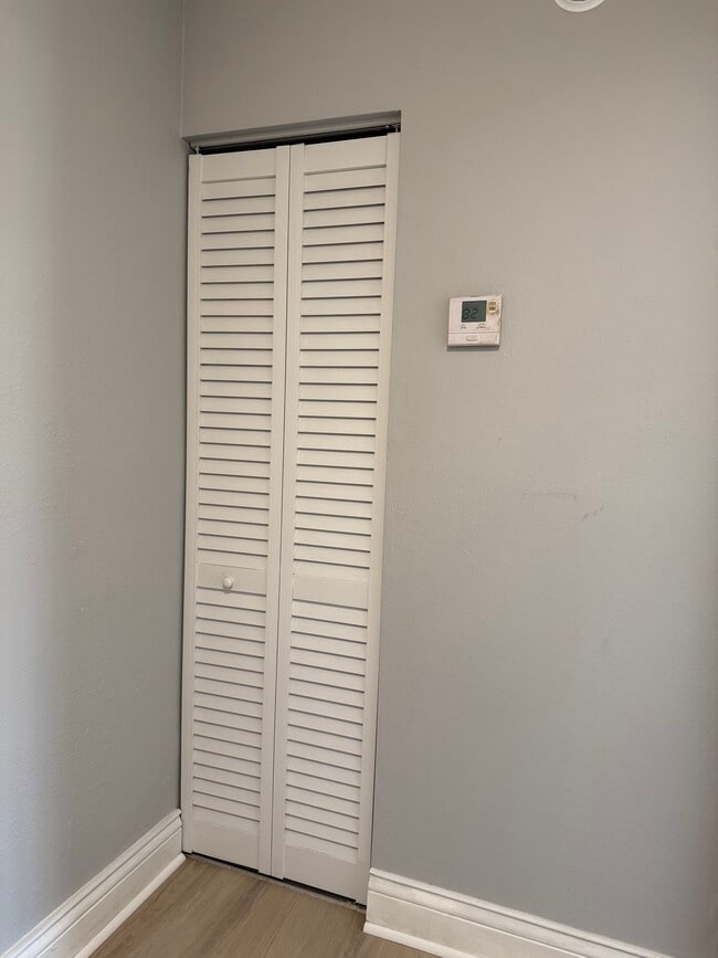 Foto del edificio - 7170 Fairway Dr