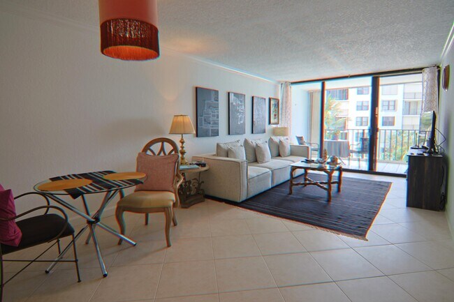 Foto del edificio - 3545 S Ocean Blvd