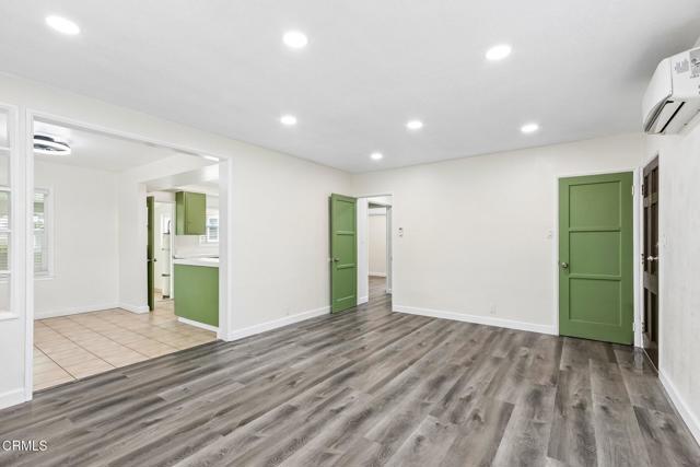 Foto del edificio - 5616 N Gladys Ave