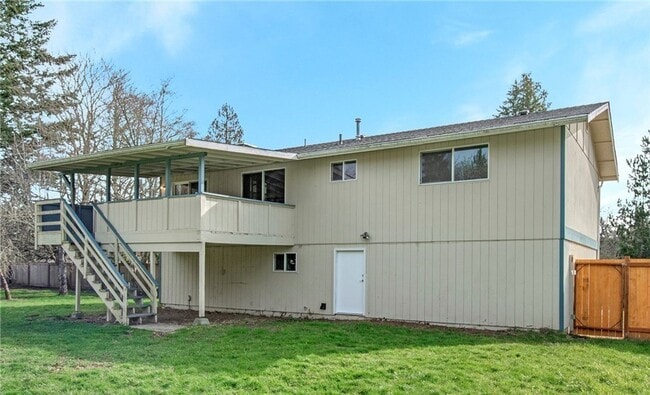 Building Photo - Gig Harbor Home on Oversized Lot