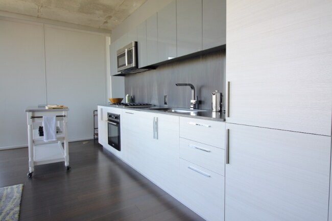 Foto del edificio - 606 W Division St