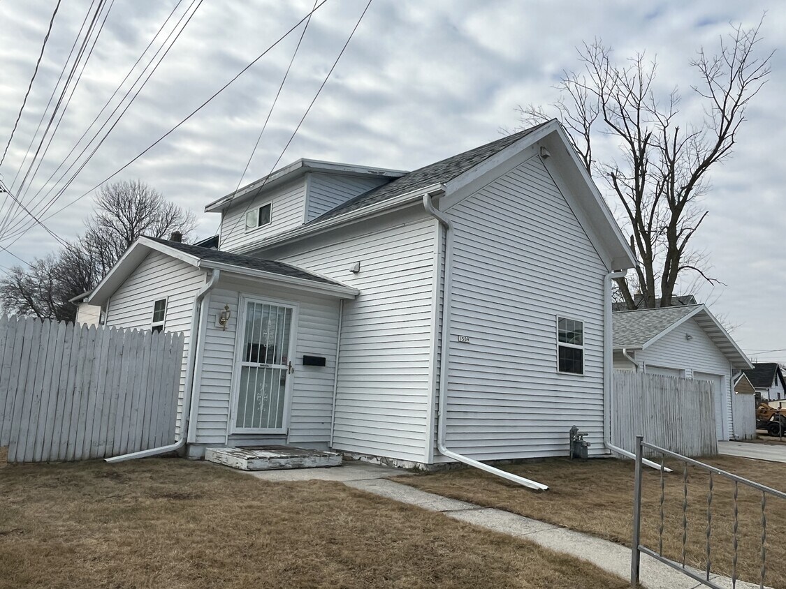 Primary Photo - 1509 Bell Ave