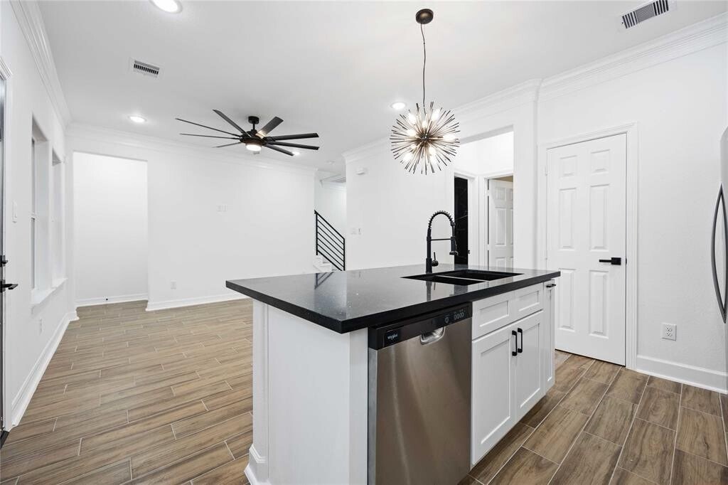 Foto principal - 5311 Liberty Rd