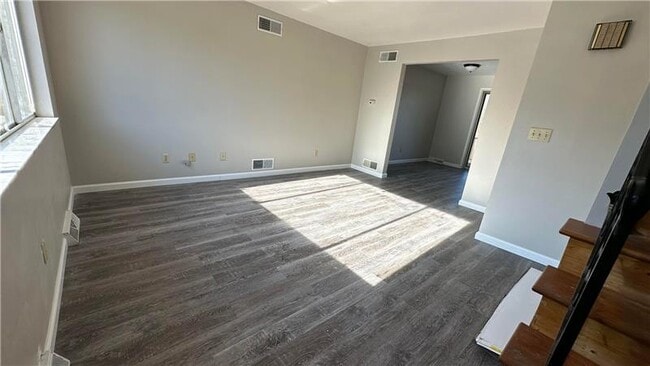 Building Photo - 141 N 20th St