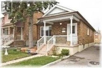 Building Photo - 210 Belgravia Ave
