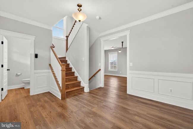 Building Photo - 513 Parkland Dr