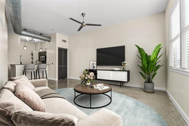 Foto principal - 201 W Lancaster Ave