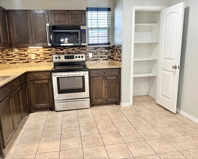 Foto del edificio - 2837 Spanish Bay Ln