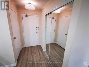 Building Photo - 1450-1450 Glen Abbey Gate