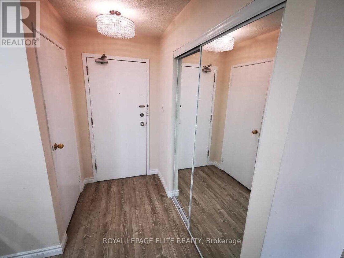Photo principale - 1450-1450 Glen Abbey Gate