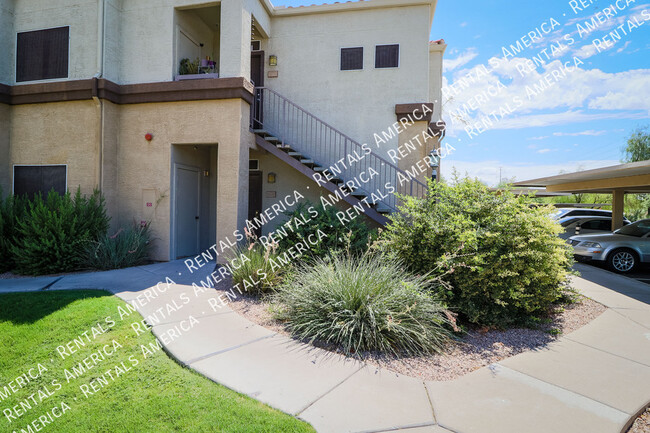 Building Photo - 11375 E Sahuaro Dr