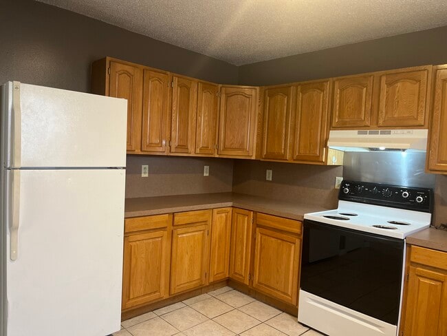 Building Photo - 142 Rebel Land Cir