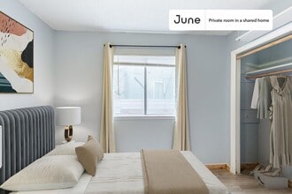 Building Photo - Room in Shared 3 bed/1.5 bath home