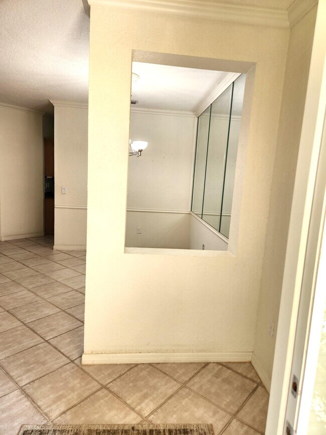 Building Photo - 6568 Villa Sonrisa Dr