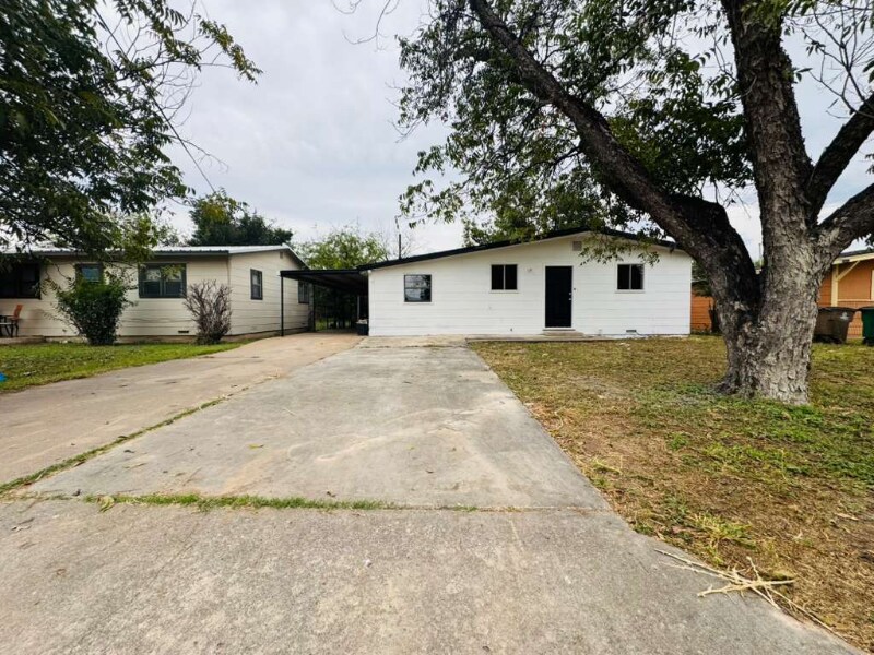 Foto principal - 1334 State St