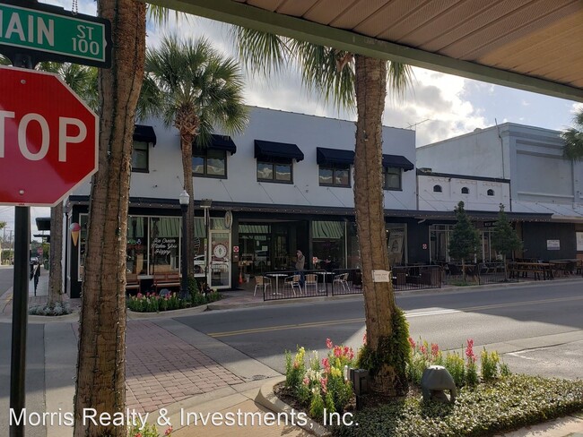 Foto del edificio - 1 br, 1 bath House - 103 S 2nd St A