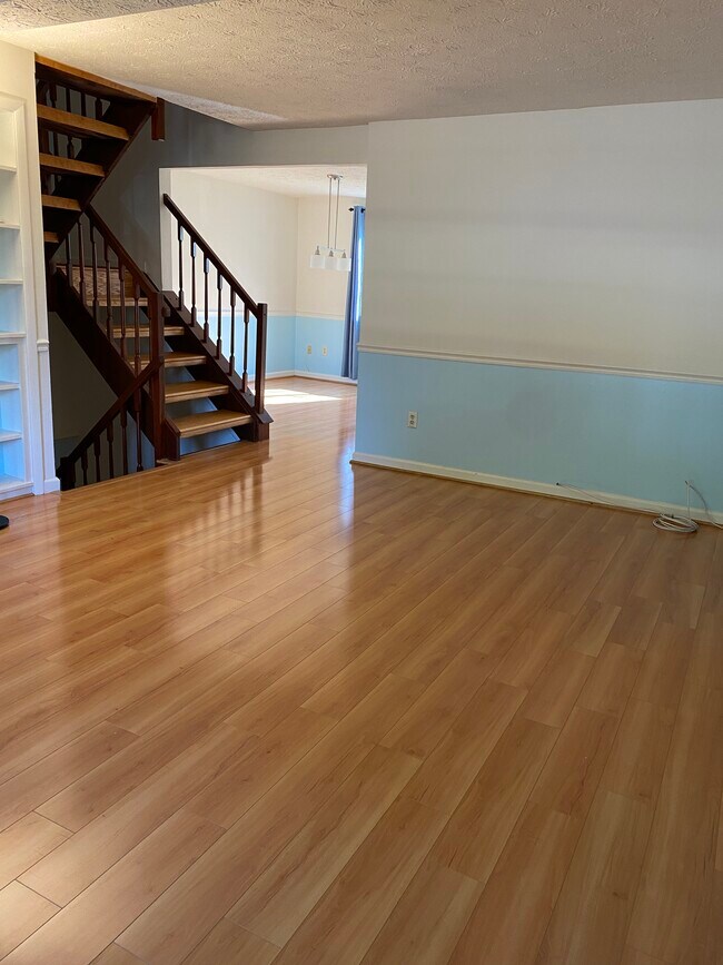 Building Photo - 1644 Barnstead Dr