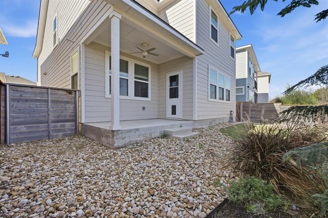 Foto del edificio - 4806 Plum Peach Bend