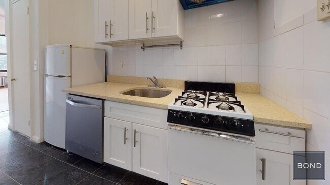 Foto del edificio - 137 E 30th St