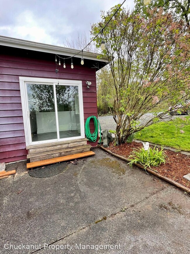 Building Photo - 3 br, 2 bath House - 1897 Mt. Baker Hwy