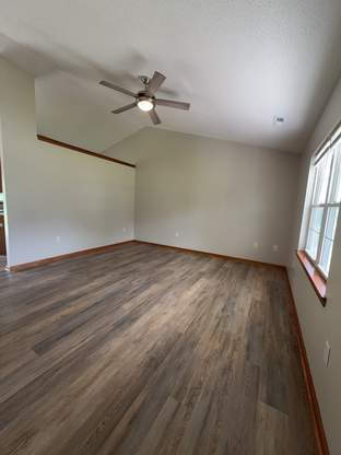 Foto del edificio - 133 Lawndale Ln