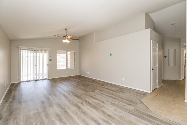 Building Photo - 10944 E Delta Ave