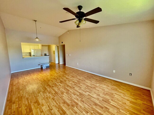 Building Photo - ANNUAL RENTAL - KEY ROYAL CONDO -THIRD FLO...