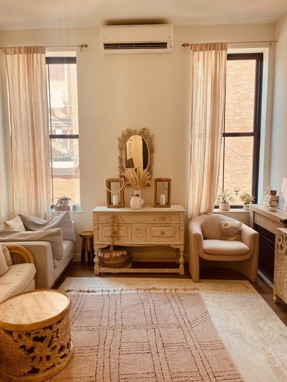 Foto principal - 217-221 Essex St