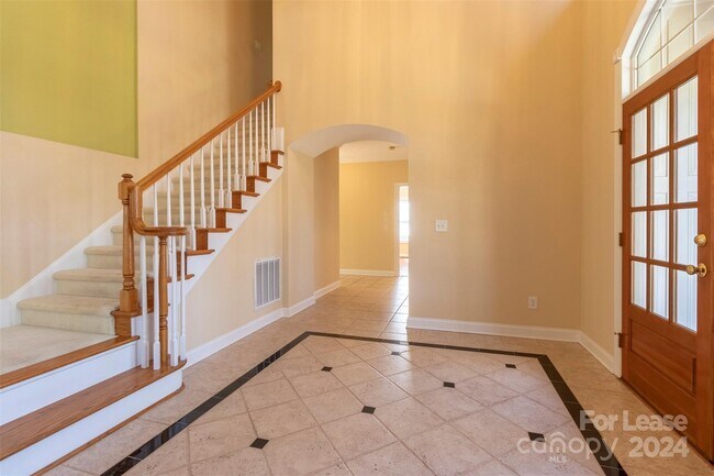 Building Photo - 8028 Garnkirk Dr