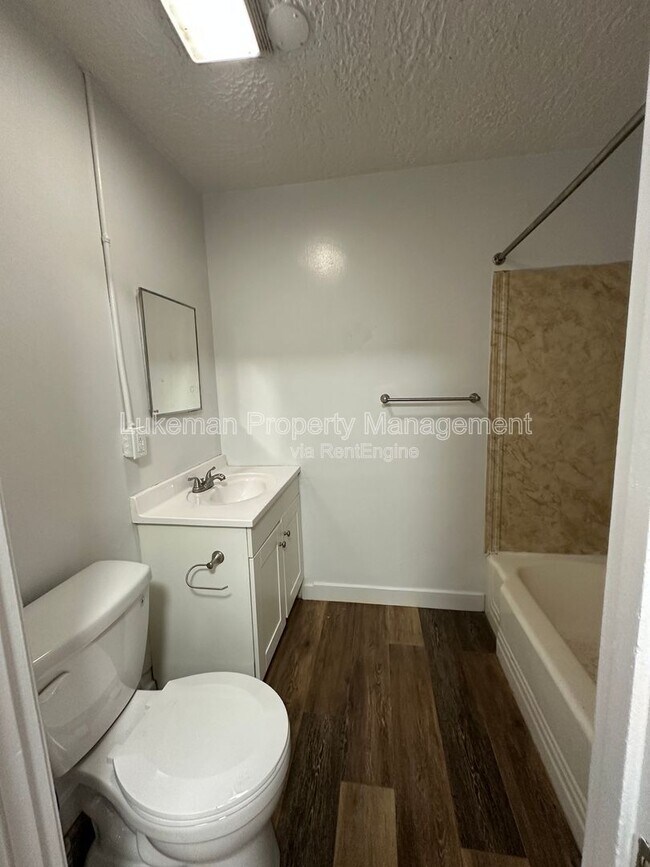Foto del edificio - 2839 Gull Rd