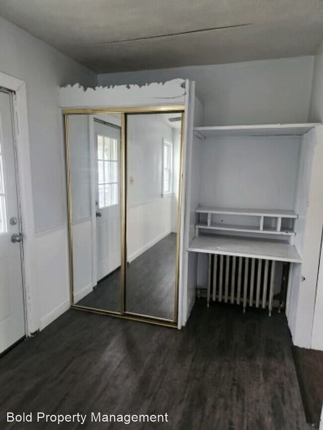 Building Photo - 1 br, 1 bath House - 816 S Railroad St.