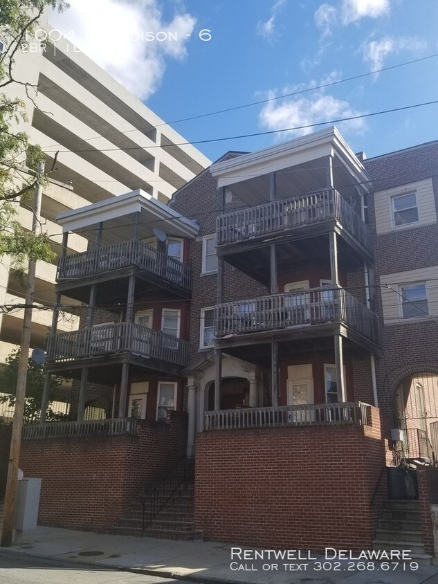 Primary Photo - 1004 N Madison St