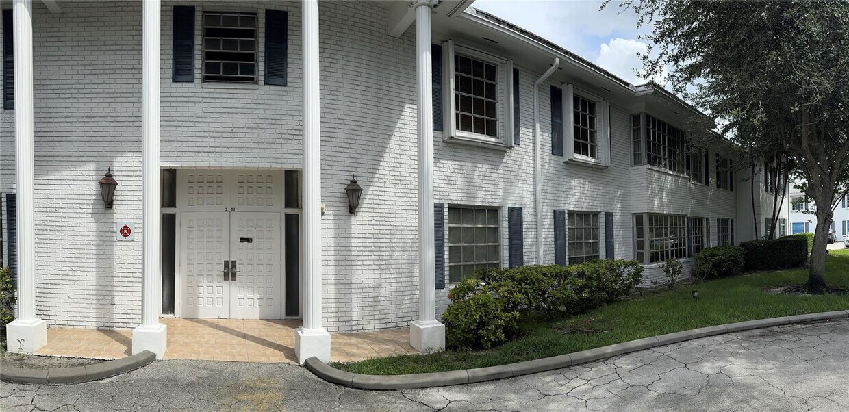 2171 NE 66th St Unit 801, Fort Lauderdale, FL 33308 Condo for Rent in