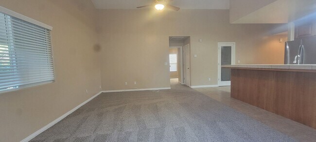 Foto del edificio - 838 Sunset Meadow Ln