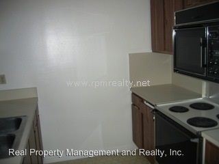 Building Photo - 5367 Bamboo Ct