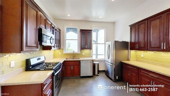 Building Photo - 3 br, 2 bath 4plex - 1149 Sanchez Street -