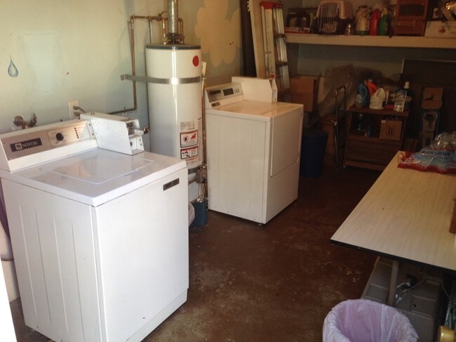 Interior Photo - 3671 Keystone Ave