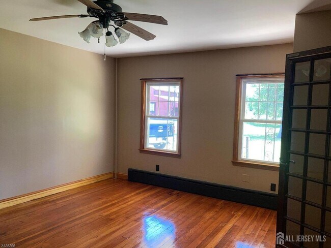 Foto del edificio - 285 Cedar Grove Ln