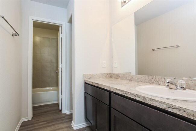 Building Photo - 25211 Sanitas Valley Dr