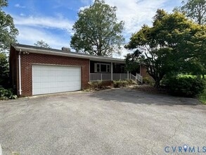 Building Photo - 3511 New Kent Hwy