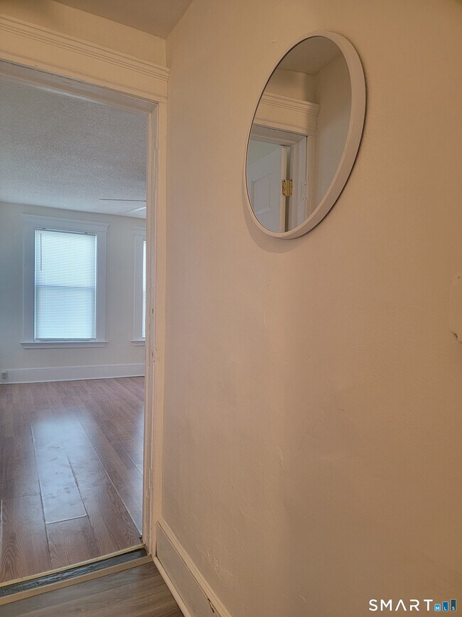 Foto del edificio - 322 Bassett St