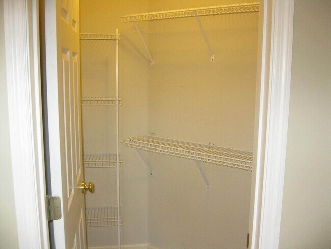 Foto del edificio - Ranch in Timber Creek. 3 Bedrooms. Fenced.      20260805
