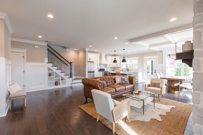 Building Photo - 1008 Easton Ct