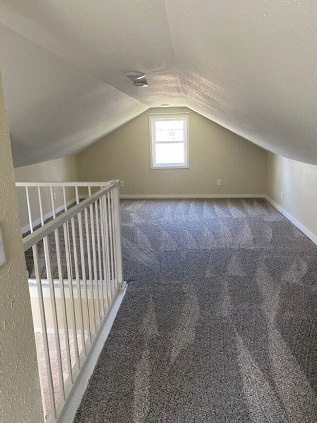 Foto del edificio - 3 Bedrooms, 1 Bathroom Single Family Home in Brainerd, MN w/garage