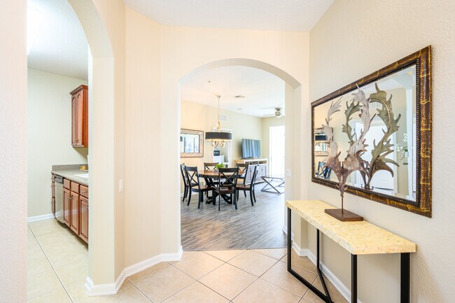 Foyer - 4024 Breakview Dr