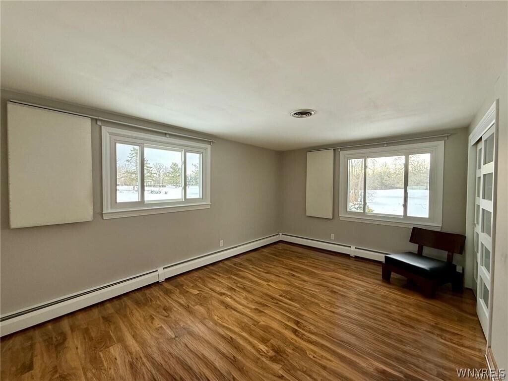 Foto del edificio - 5125 Forest Rd