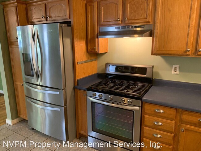 Building Photo - 4 br, 2 bath House - 1433 Oleander Avenue